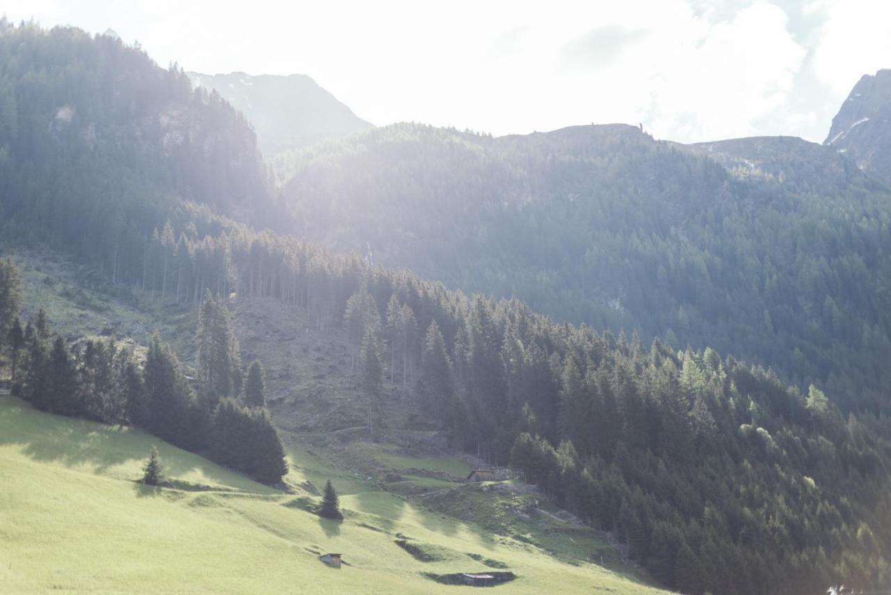 Hotel Garni Romantika Sankt Leonhard im Pitztal Exterior foto